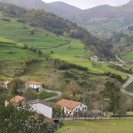 Rural Penasagra بيت ريفي 2*