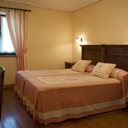 Rural Penasagra بيت ريفي 2*